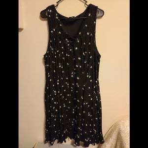 Torrid sleeveless floral dress